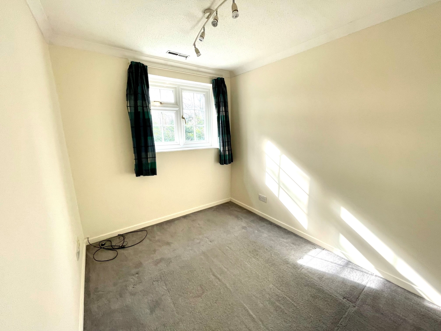 Larksfield, Englefield Green, Egham, Surrey, TW20 Nevin And Wells